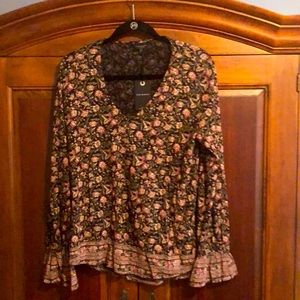 NWT!  Top - Floral